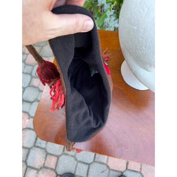 DOMO Mohawk Earflap Pom Pom Beanie Trapper Hat Adult One Size Brown Red Knit - Picture 7 of 10